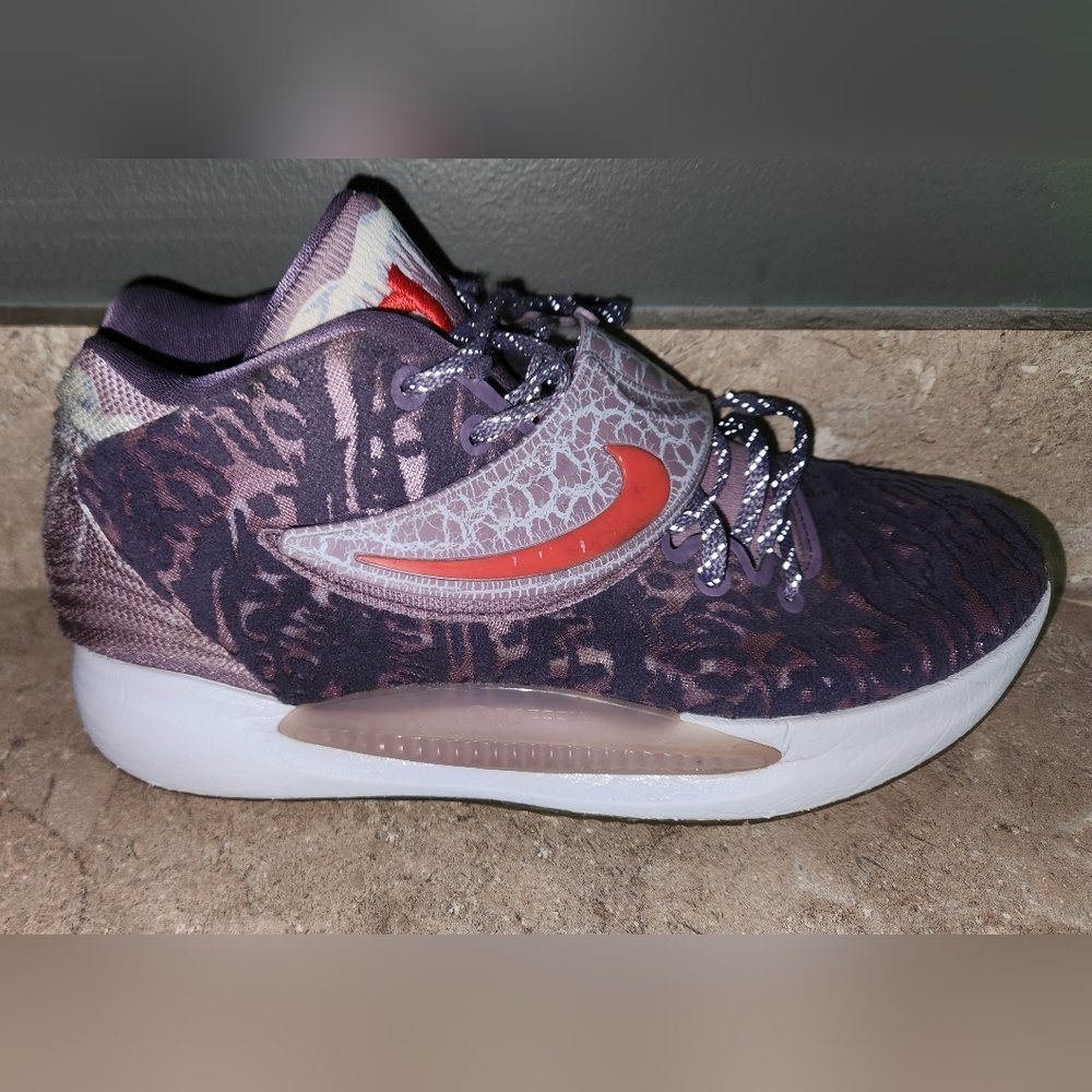 Nike KD 14th‎ Edition "Valentine's Day" Purple and Red Sneakers Size 10 Mens